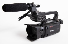 Видеокамера Canon XA11